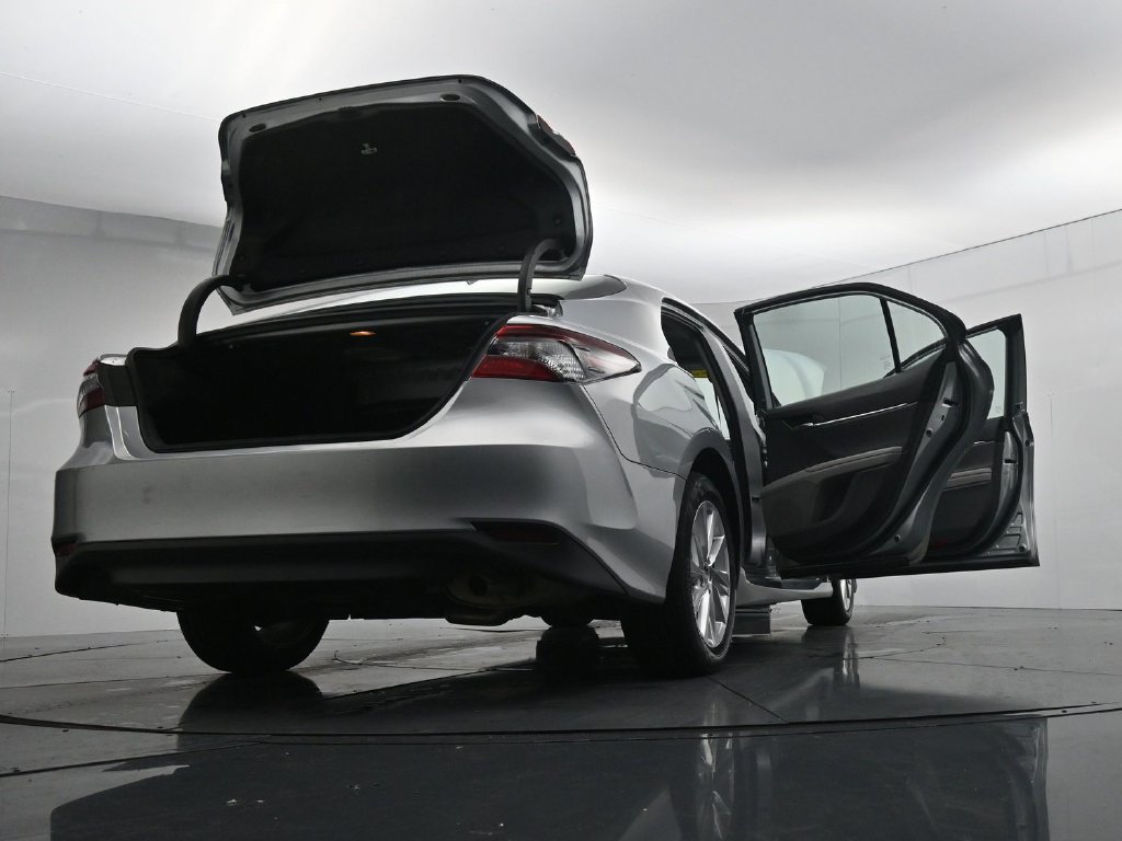 Used 2023 Toyota Camry LE AWD/4WD image 45
