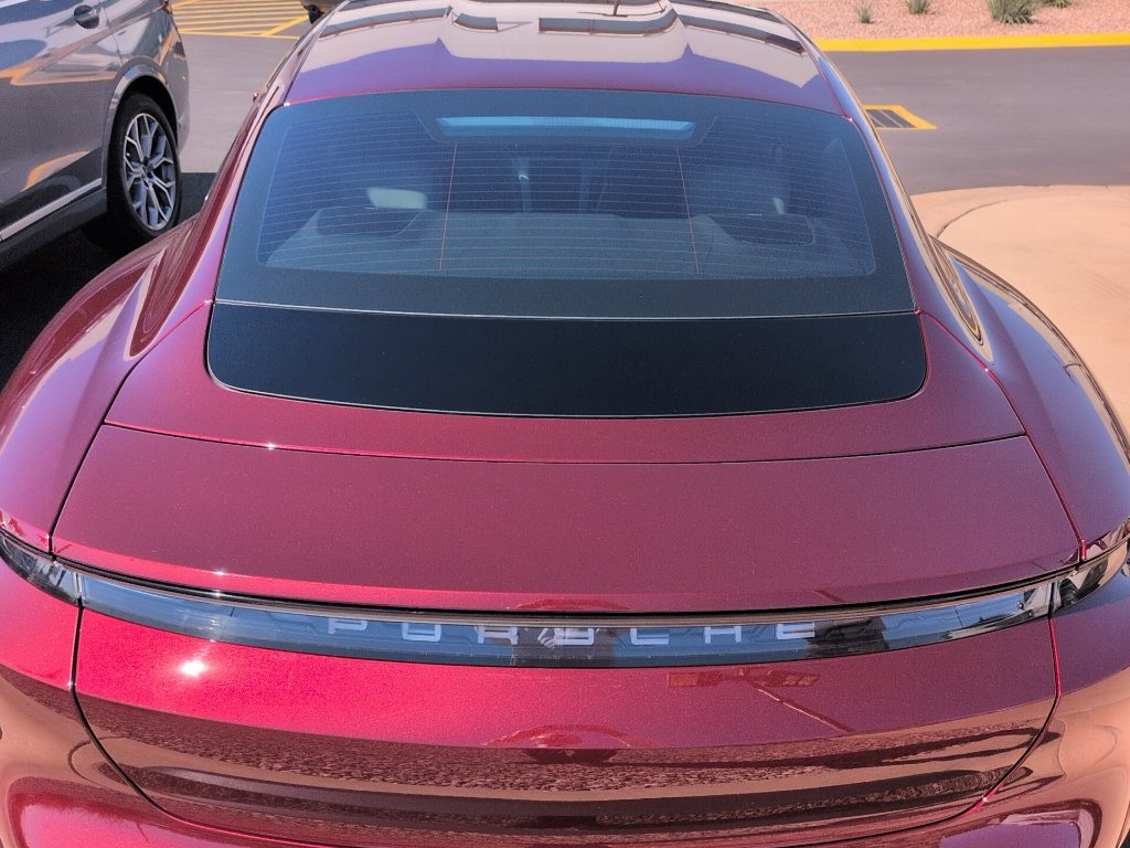 Used 2022 Porsche Taycan RWD image 6