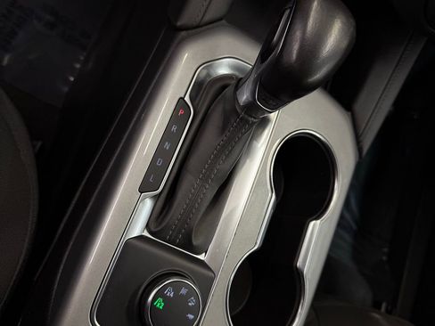 Used 2020 Chevrolet Blazer LT image 15