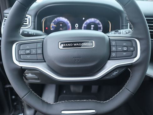 New 2026 Jeep Grand Wagoneer Limited AWD/4WD image 3