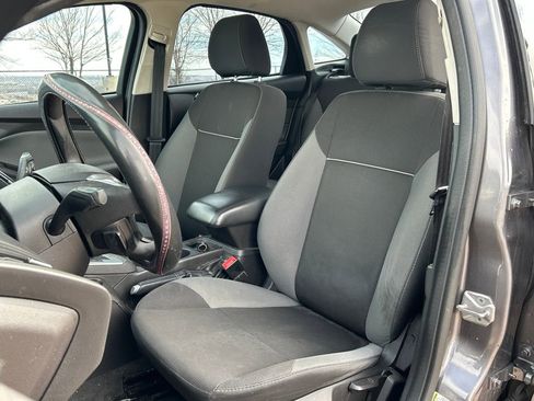 Used 2014 Ford Focus SE image 16