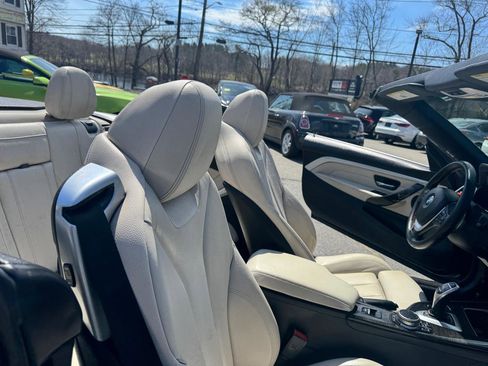 Used 2018 BMW 430i Convertible image 36