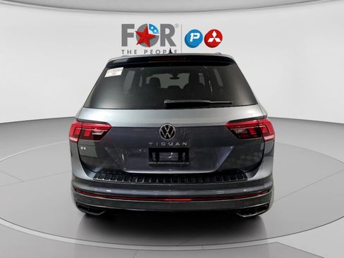 Used 2023 Volkswagen Tiguan SE R-Line image 4