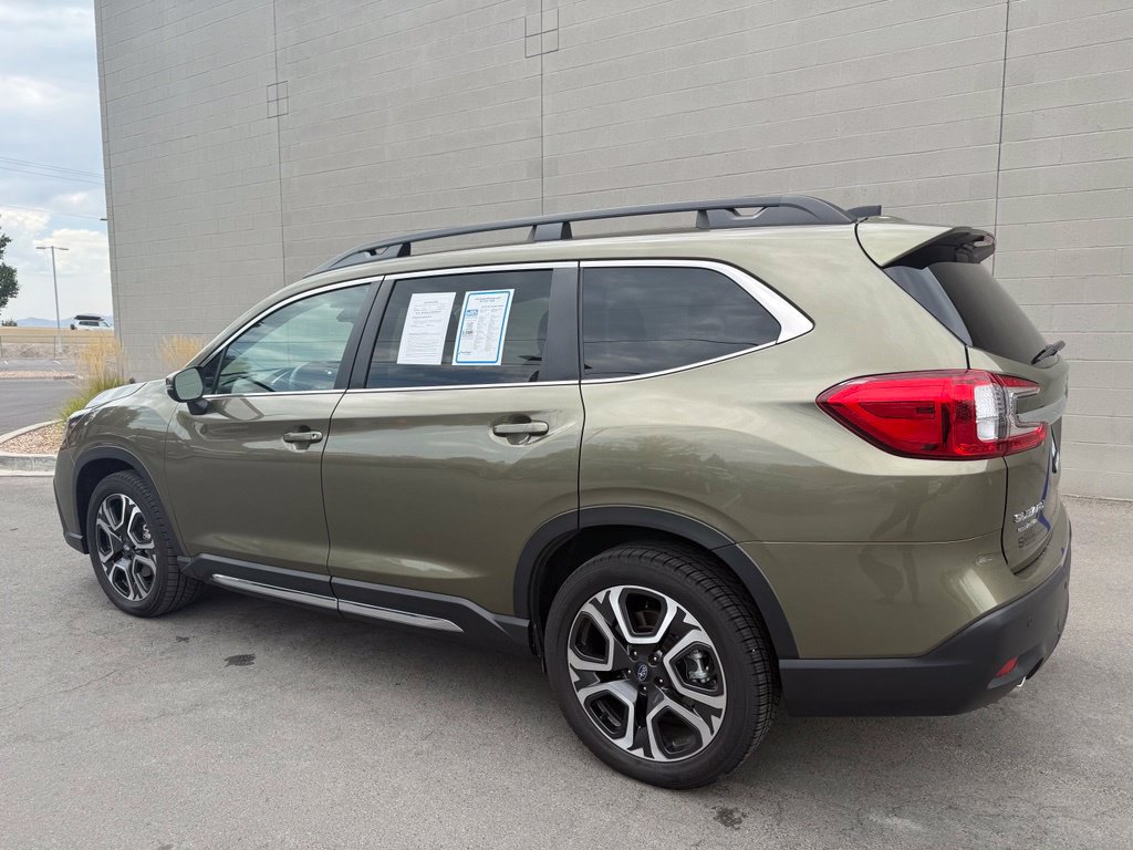 Used 2023 Subaru Ascent Limited AWD/4WD image 3