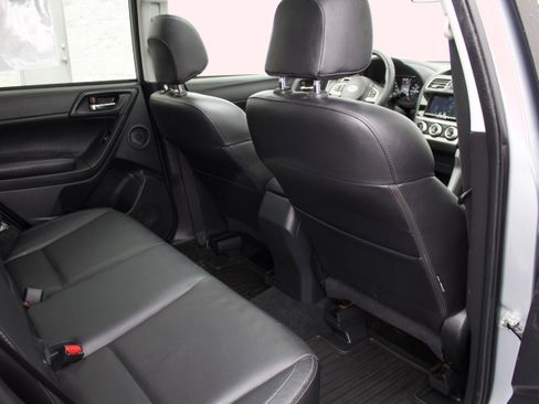 Used 2017 Subaru Forester 2.5i Limited AWD/4WD image 32