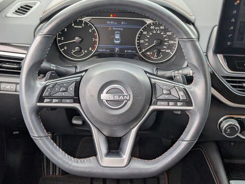 Used 2024 Nissan Altima 2.5 SR w/ SR Premium Package FWD image 11