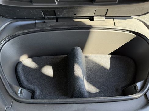 Used 2023 Volvo C40 P8 Recharge Plus image 43