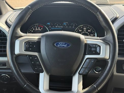Used 2019 Ford F150 Lariat image 14