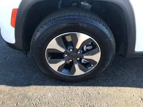 Used 2023 Jeep Grand Cherokee Sport Utility 4D image 48