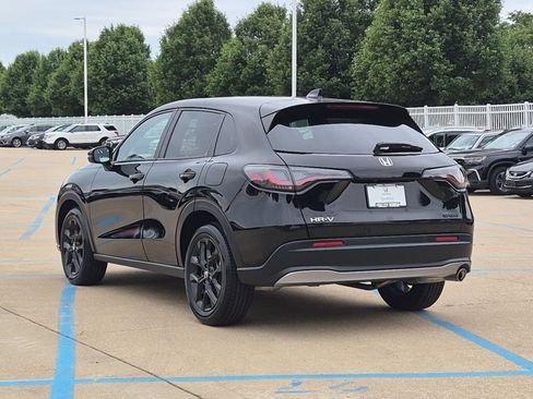 Certified 2025 Honda HR-V Sport image 9
