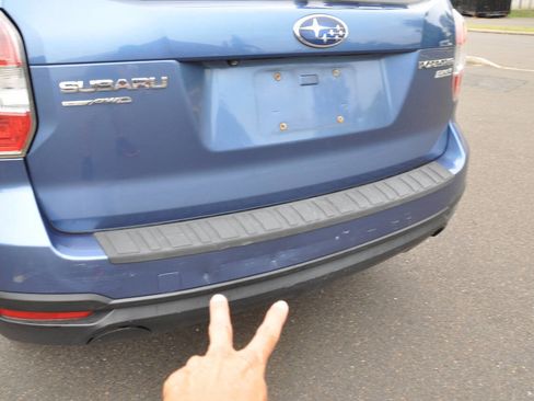 Used 2015 Subaru Forester 2.5i Premium w/ All-Weather Package image 28