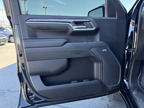 Used 2022 Chevrolet Silverado 1500 LTZ image 19