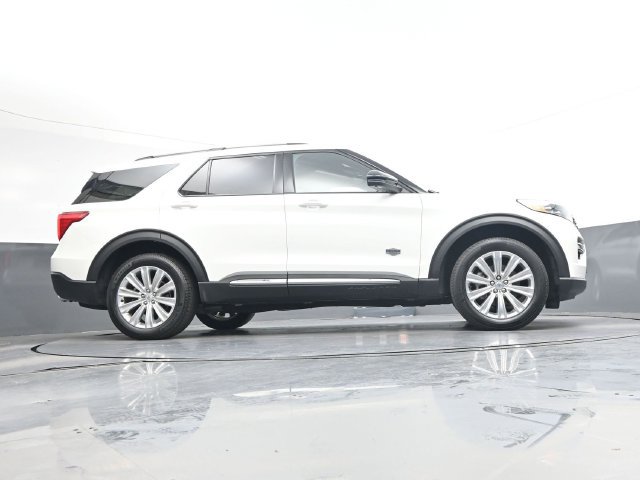 Used 2023 Ford Explorer King Ranch w/ Technology Package AWD/4WD image 34