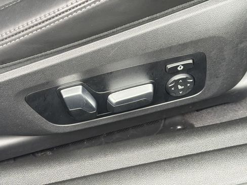 Used 2023 BMW M4 Coupe w/ Parking Assistance Package image 34