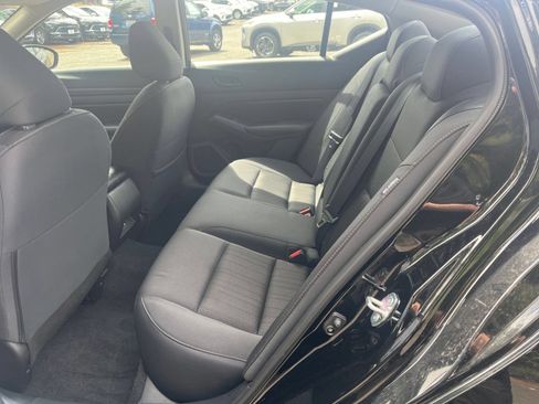 Used 2025 Nissan Altima 2.5 SV FWD image 26