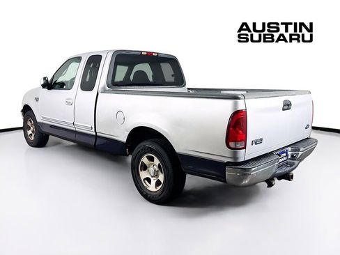 Used 2001 Ford F150 Lariat RWD image 5