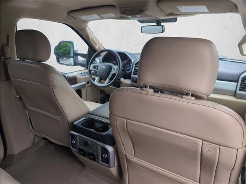 Used 2019 Ford F250 Lariat w/ Lariat Value Package AWD/4WD image 21