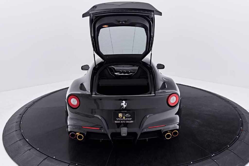 Used 2015 Ferrari F12 Berlinetta RWD image 33