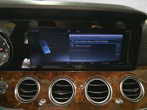Used 2018 Mercedes-Benz E 300 4MATIC image 25