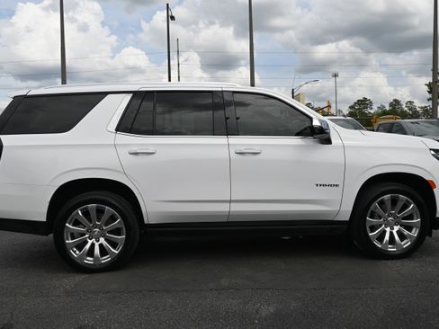 Used 2023 Chevrolet Tahoe Premier AWD/4WD image 11