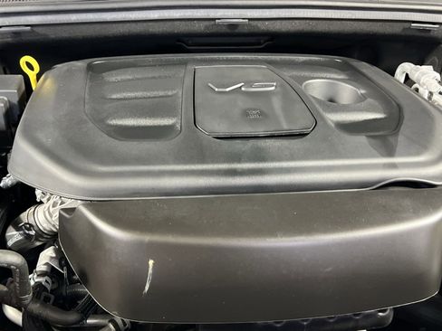 Used 2020 Jeep Grand Cherokee Altitude image 29