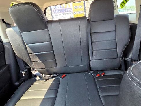 Used 2015 Jeep Patriot High Altitude image 24