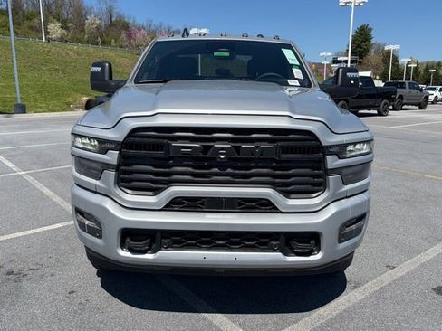 New 2026 RAM 2500 Big Horn AWD/4WD image 8