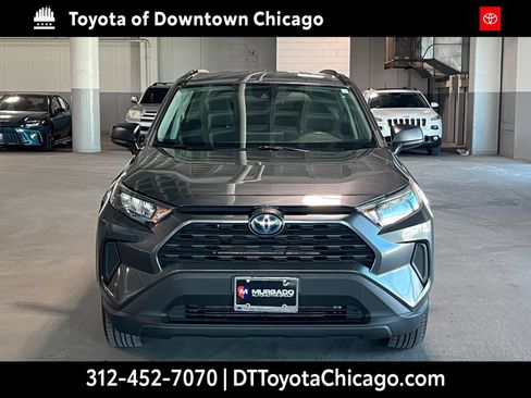 Used 2021 Toyota RAV4 LE AWD/4WD image 3