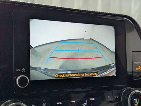 Used 2025 Toyota Highlander XSE image 16