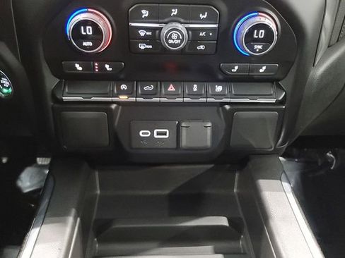 Used 2022 Chevrolet Silverado 1500 RST w/ Bed Protection Package AWD/4WD image 35