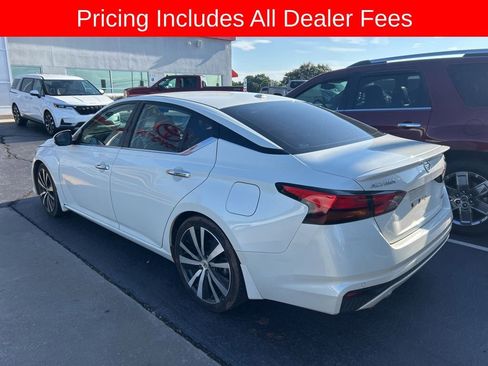 Used 2020 Nissan Altima 2.0 Platinum FWD image 9