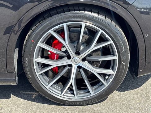 Used 2024 Maserati Grecale Trofeo AWD/4WD image 33