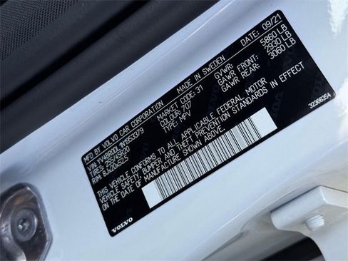 Used 2022 Volvo XC60 T8 Inscription w/ Advanced Package image 24