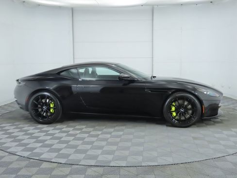Used 2019 Aston Martin DB11 AMR image 4