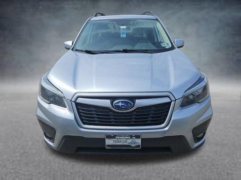 Used 2021 Subaru Forester Premium AWD/4WD image 2