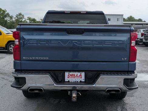 Used 2024 Chevrolet Silverado 1500 LT w/ Z71 Off-Road Package AWD/4WD image 9