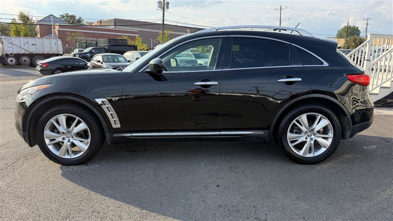 Used 2014 INFINITI QX70 2WD w/ Premium Package image 3