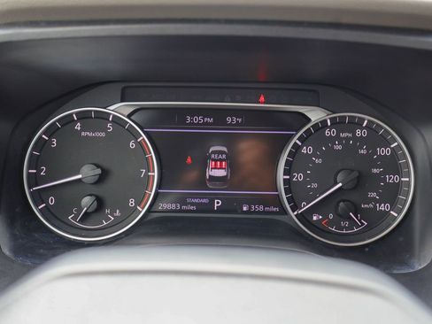 Used 2025 Nissan Rogue SV FWD image 11