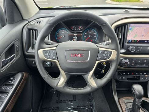 Used 2022 GMC Canyon Denali w/ Denali Black Edition Package AWD/4WD image 28