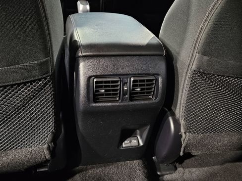 Used 2024 Toyota 4Runner TRD Off-Road image 36