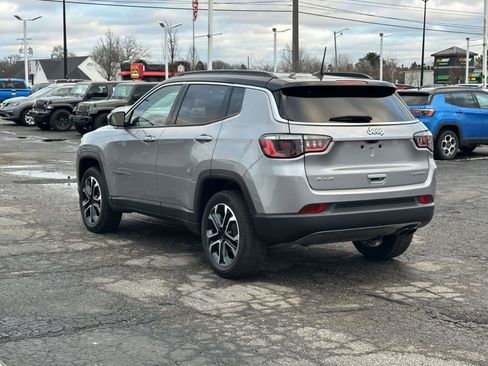 Certified 2022 Jeep Compass Limited image 6