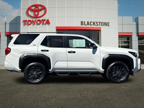Certified 2026 Toyota 4Runner SR5 AWD/4WD image 2