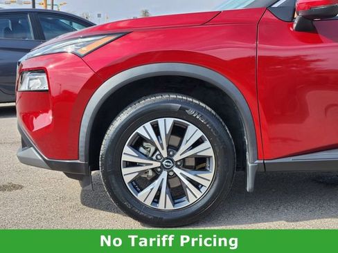 Used 2023 Nissan Rogue SV image 7