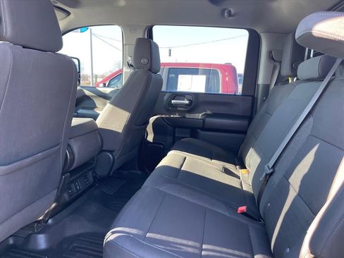 Used 2025 Chevrolet Silverado 2500 Custom w/ Custom Value Package image 17