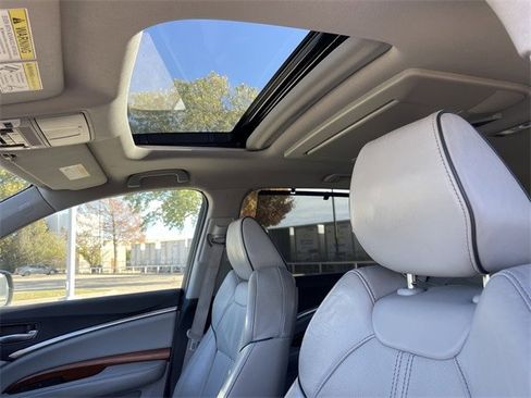 Used 2017 Acura MDX SH-AWD image 25