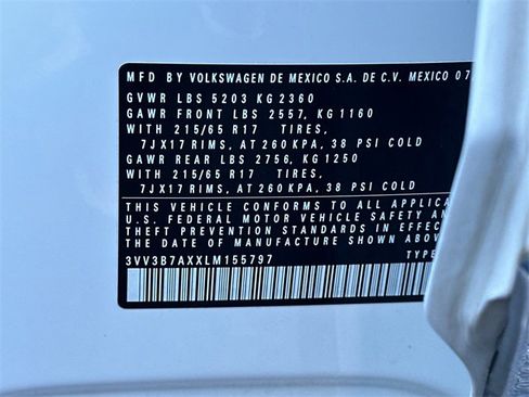 Used 2020 Volkswagen Tiguan SE image 35