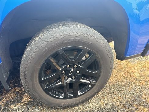 Used 2025 Chevrolet Silverado 1500 Custom w/ Turbomax Blackout Package image 24