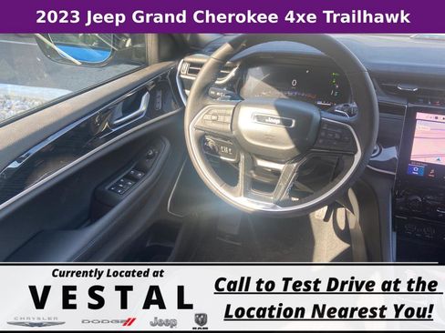 New 2023 Jeep Grand Cherokee Trailhawk w/ Luxury Tech Group III image 18