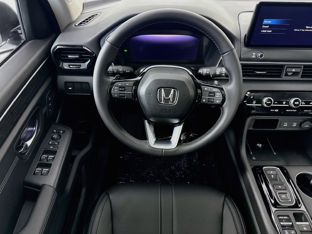 New 2026 Honda Pilot Touring image 10