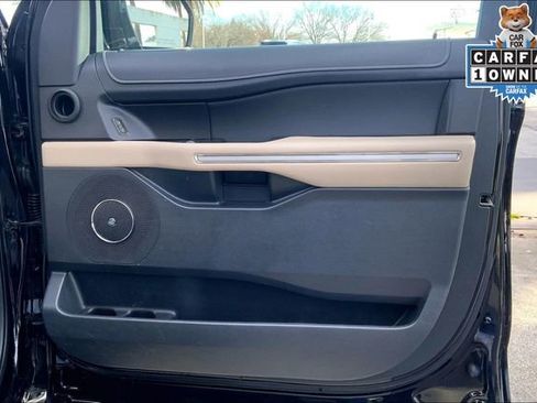 Used 2024 Ford Expedition Limited image 24